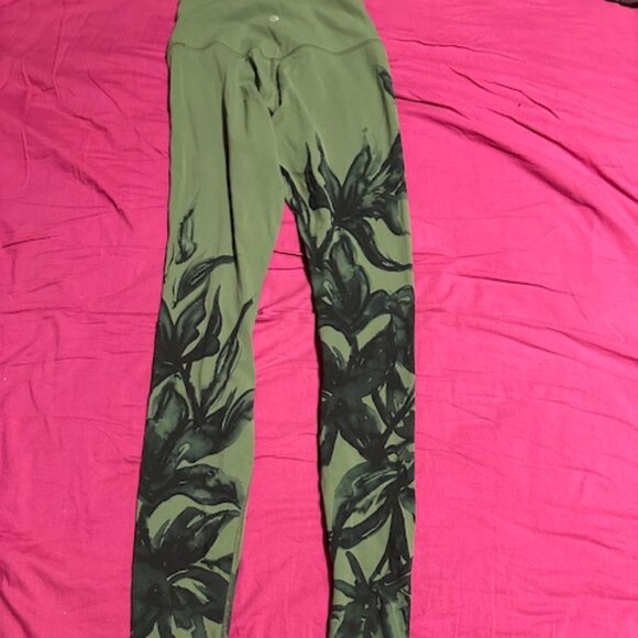 Lululemon Size 6 Align Leggings - Picture 1 of 3